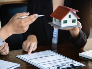 Khởi kiện đúng thời hạn giúp giải quyết nhanh chóng, hạn chế tranh chấp đất kéo dài