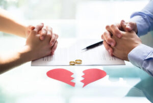 Hồ sơ ly hôn thuận tình giữa vợ chồng có yếu tố nước ngoài