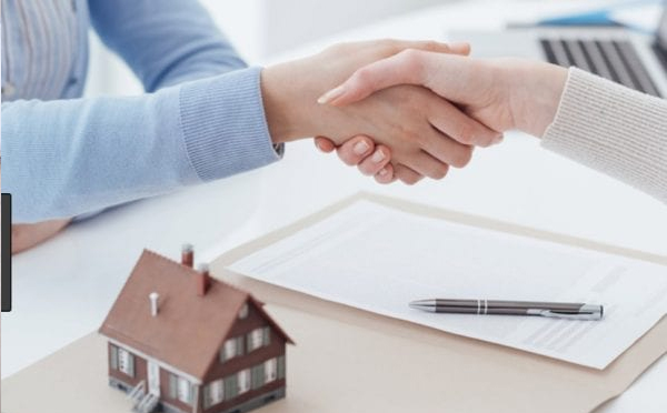 Cha, mẹ có thỏa thuận về việc thay đổi người trực tiếp nuôi con phù hợp với lợi ích của con