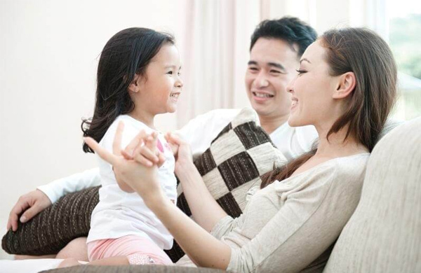 Cha mẹ không trực tiếp nuôi con nhưng vẫn thực hiện trách nhiệm theo quy định pháp luật